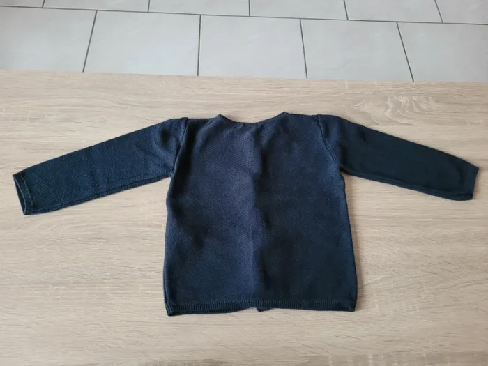 Gilet fille en 18 mois - photo numéro 2