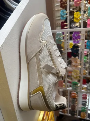 Baskets beige