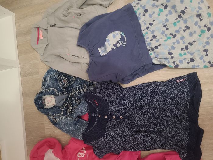 Lot vetement 6 ans 7 ans