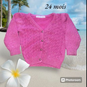 Gilet rose à bouton
