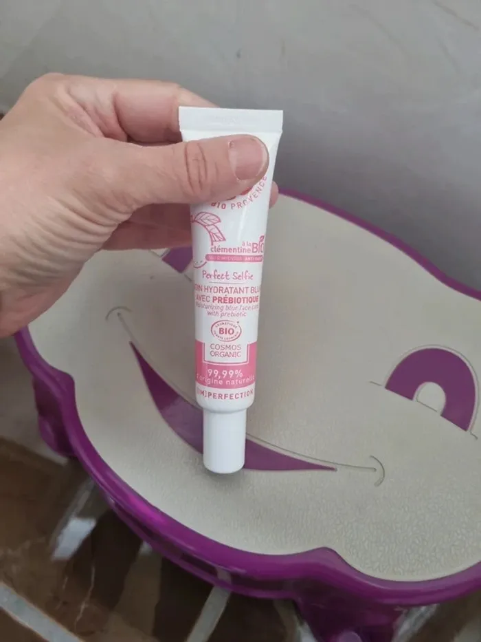 Soin hydratant Blur avec prébiotiques pour visage - photo numéro 4
