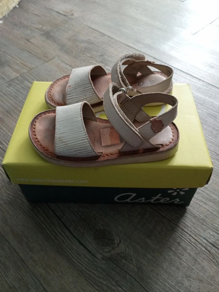 Nu pieds 24 - photo numéro 2