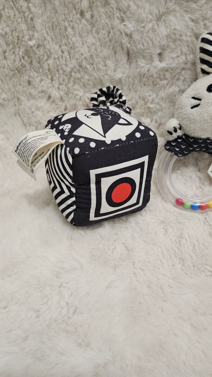 Lot eveil jouet - photo numéro 2