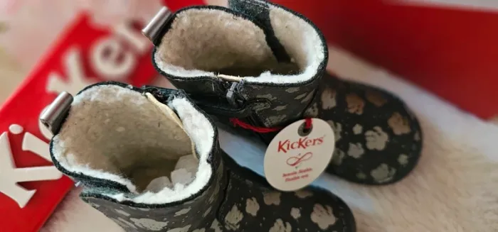 Bottes Bottines Cuir Zip Fourrées Semelle Flexible Kickers T21 - photo numéro 3