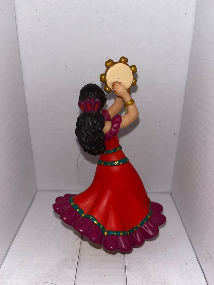 Figurine esmeralda - photo numéro 2