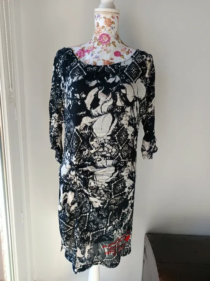 Robe Desigual