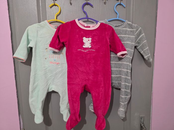 Lots 17 pijama 3 mois - photo numéro 2