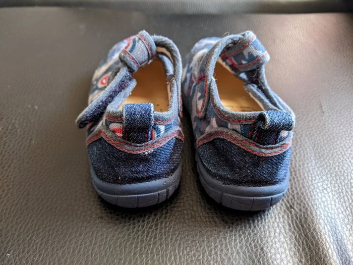 Chaussures ouvertes Taille 22 - photo numéro 8