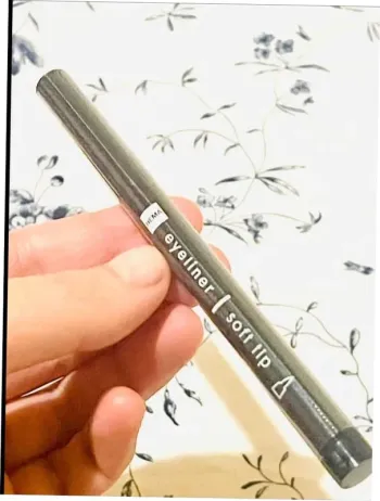 Sublime eye-liner noir neuf operculé cils