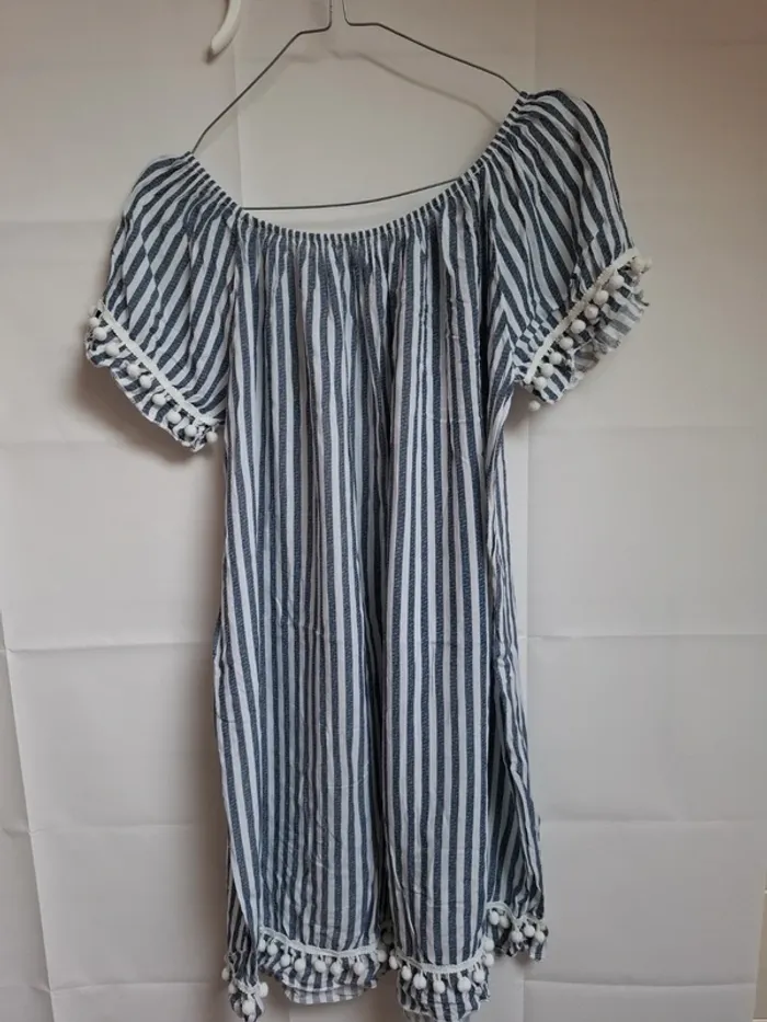 Robe taille 38/40 - photo numéro 2