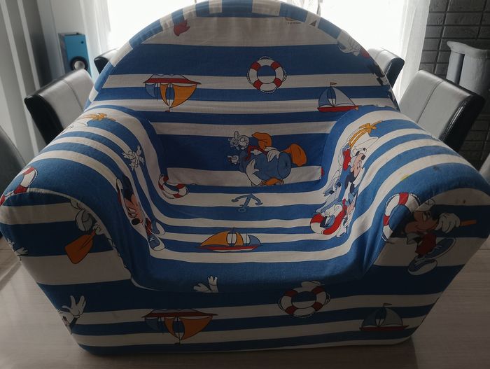 Petit canapé Mickey