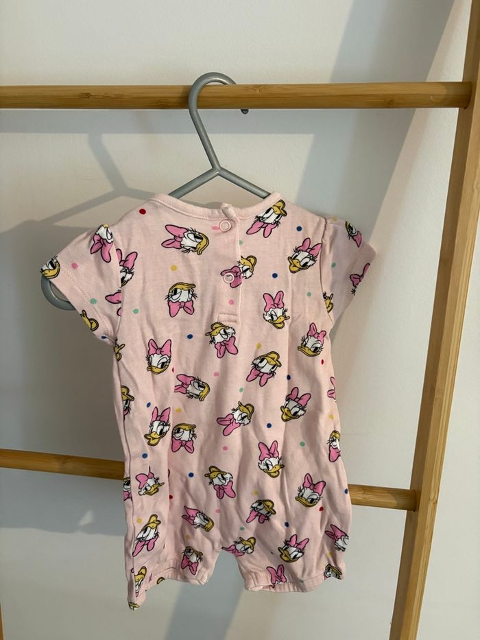 Grenouillère Disney Bébé 0-3 mois - Parfait état - photo numéro 3