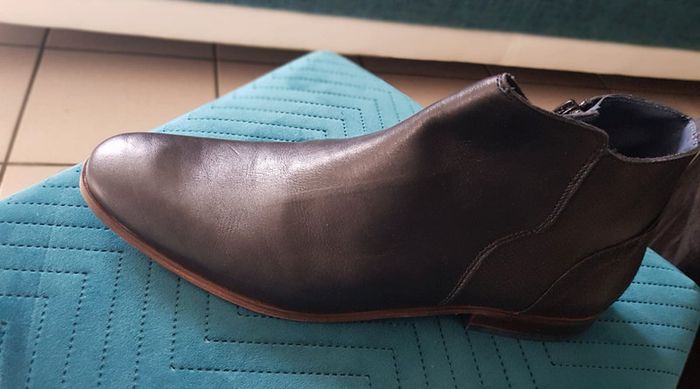 Boots noirs tout cuir pointure 45 - photo numéro 2