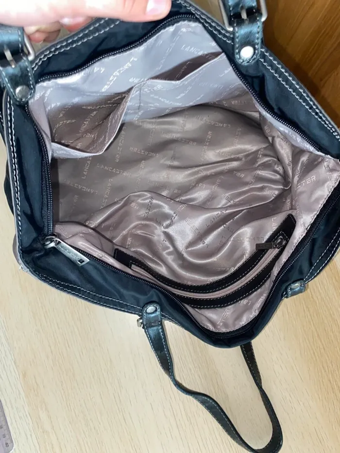 Sac à main fourre tout grand tissu Lancaster Paris rouge gris noir - photo numéro 5