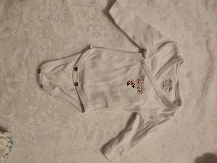 Lot bodies / bodys naissance - photo numéro 2