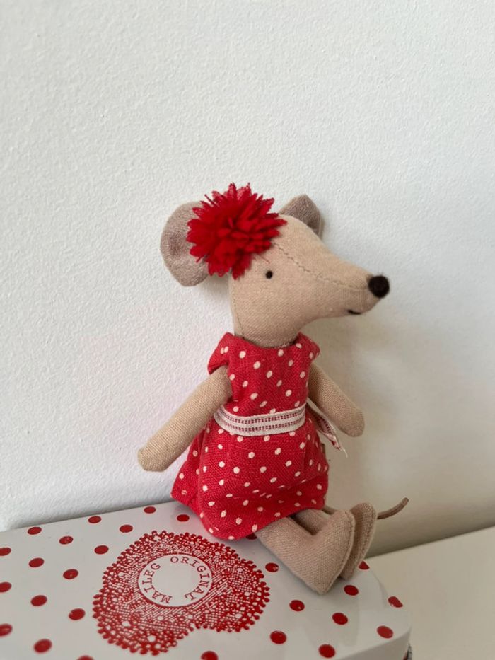 Big sister mouse in suitcase old collection Maileg - photo numéro 2