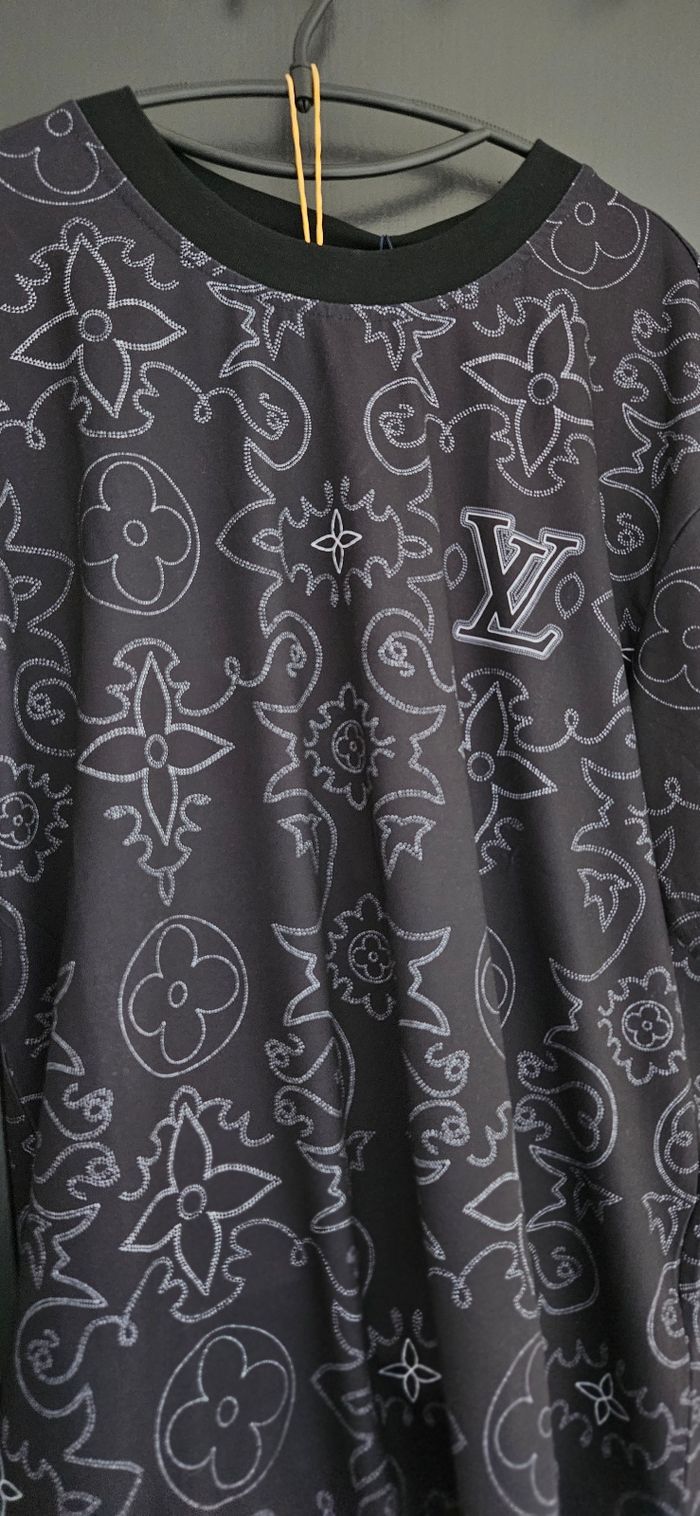 T-shirt Louis Vuitton neuf - photo numéro 6