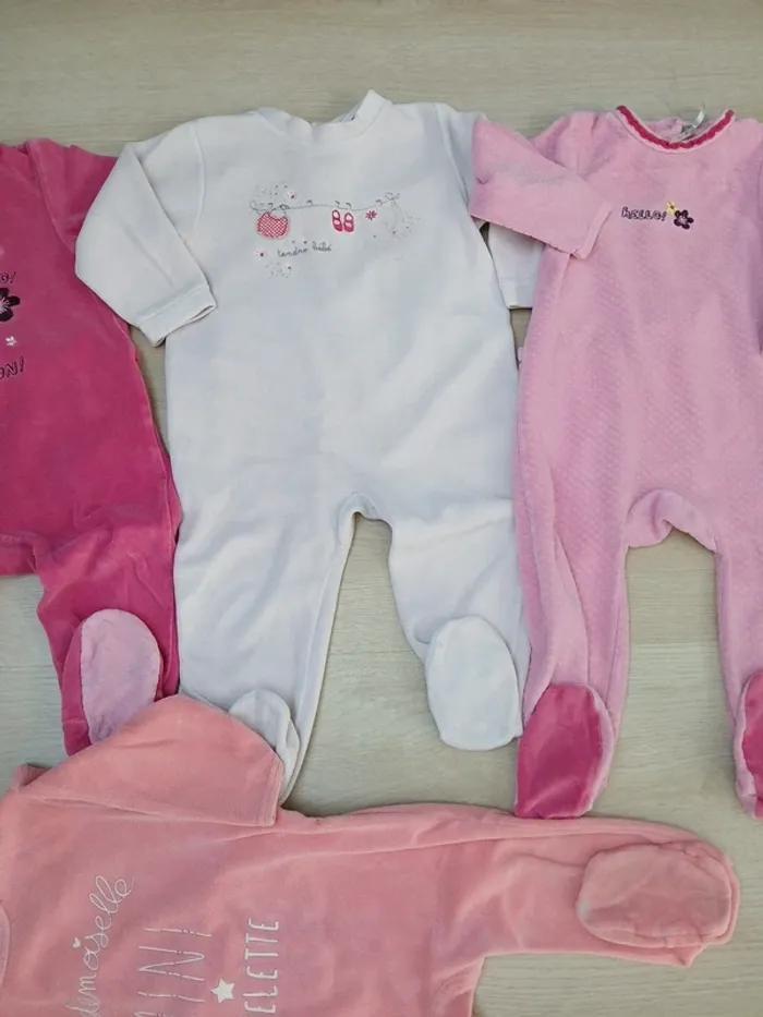 lot 4 pyjamas - photo numéro 3