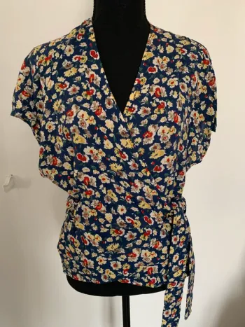 Chemisier cache cœur à fleurs taille 38/40