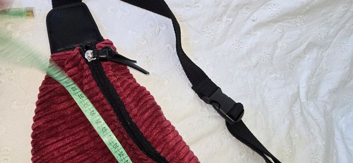 Sac banane en velours côtelé bordeaux très mode tendance - photo numéro 5