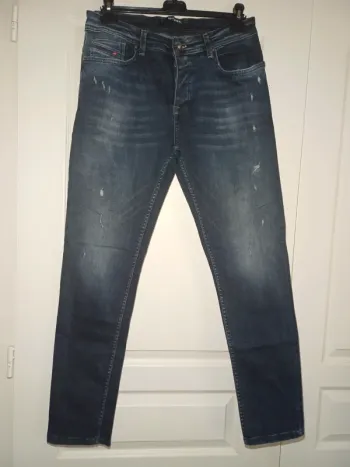 Jeans Troués Diesel  Dna