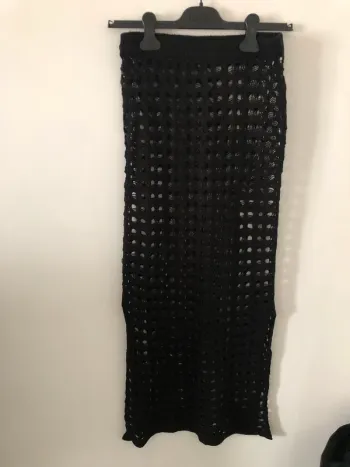 Jupe longue lainage a trous stradivarius taille XS
