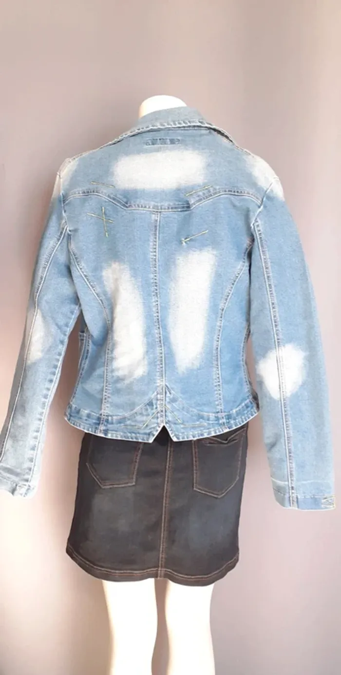 Jolie veste en jean délavée - photo numéro 7