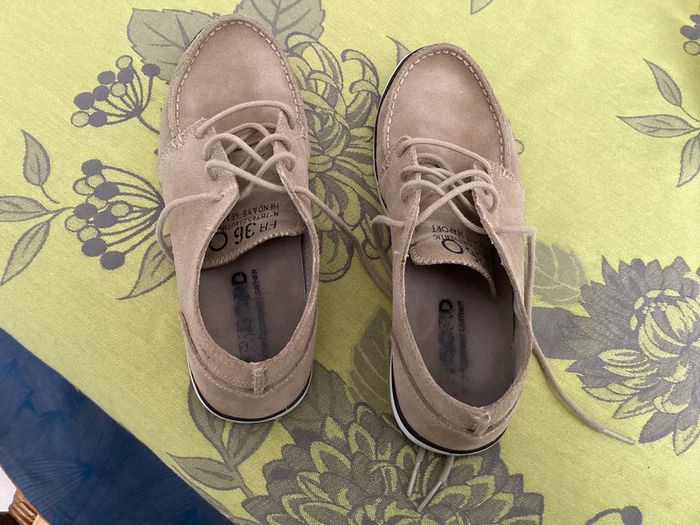 Chaussure cuir beige « décathlon « taille 39 homme ou garçon