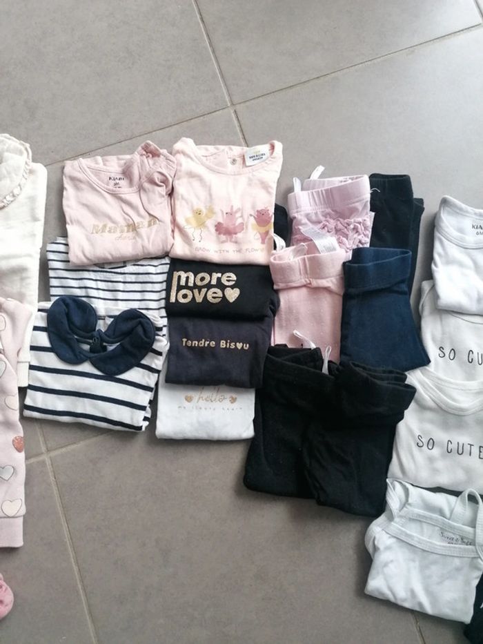 Lot de vêtements bébé fille - photo numéro 3