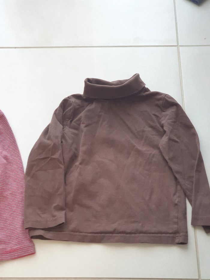 2 t-shirts manche longue col roulé 5 -6 ans n°2 - photo numéro 2