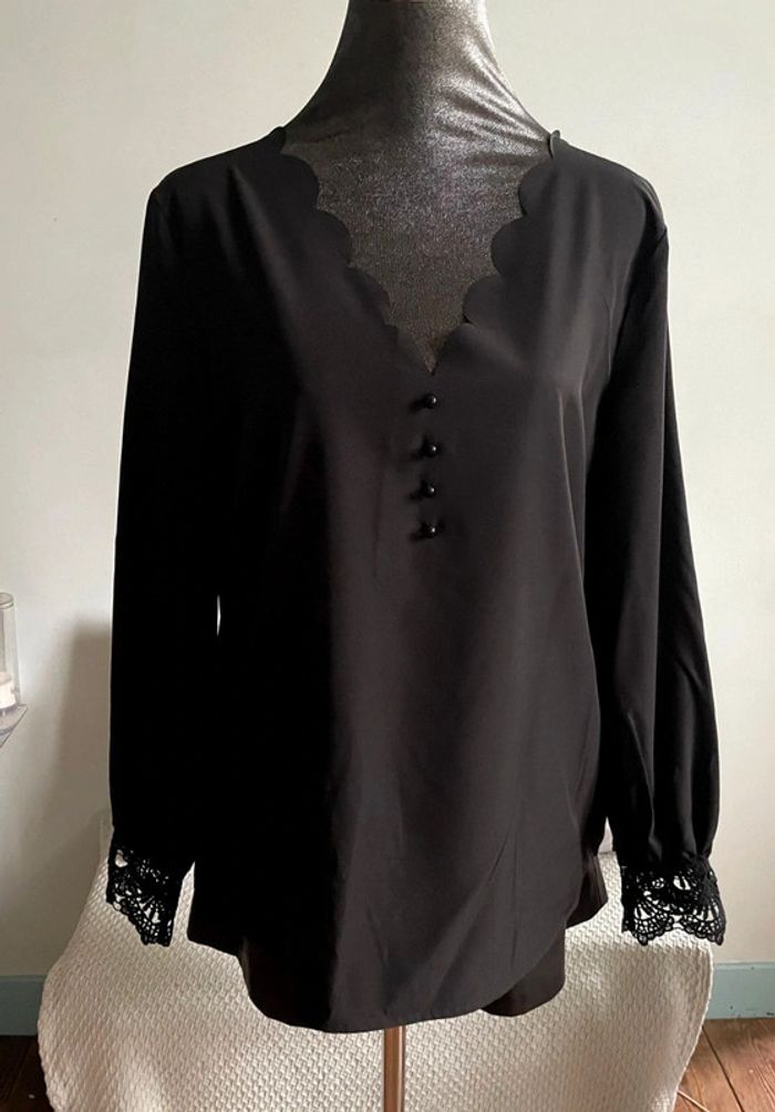 Blouse fluide noir. - photo numéro 2