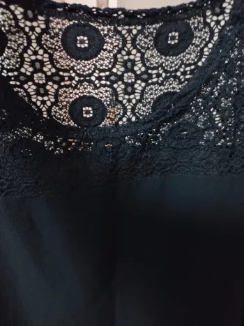 Haut blouse noir 36 très bon état