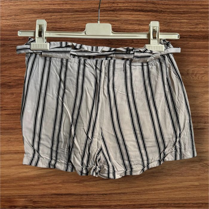 Short blanc rayé Gémo - 10 ans - photo numéro 2