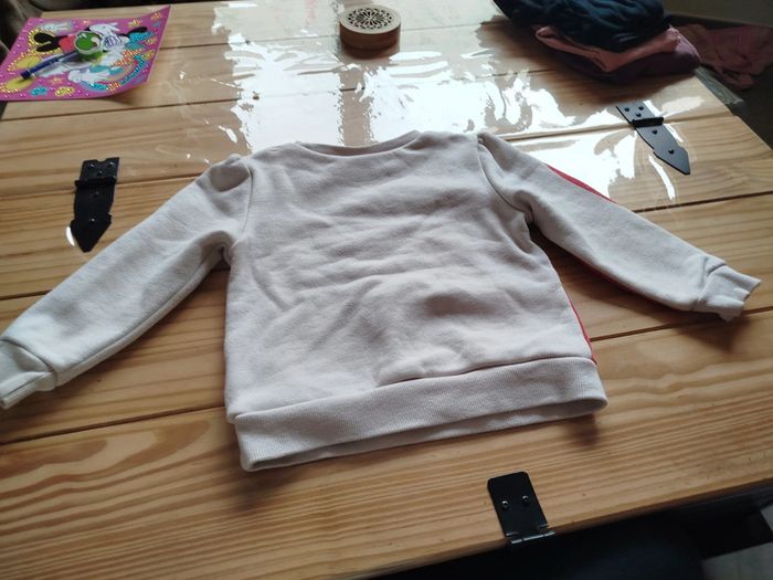 Pull tape à l'oeil - photo numéro 4