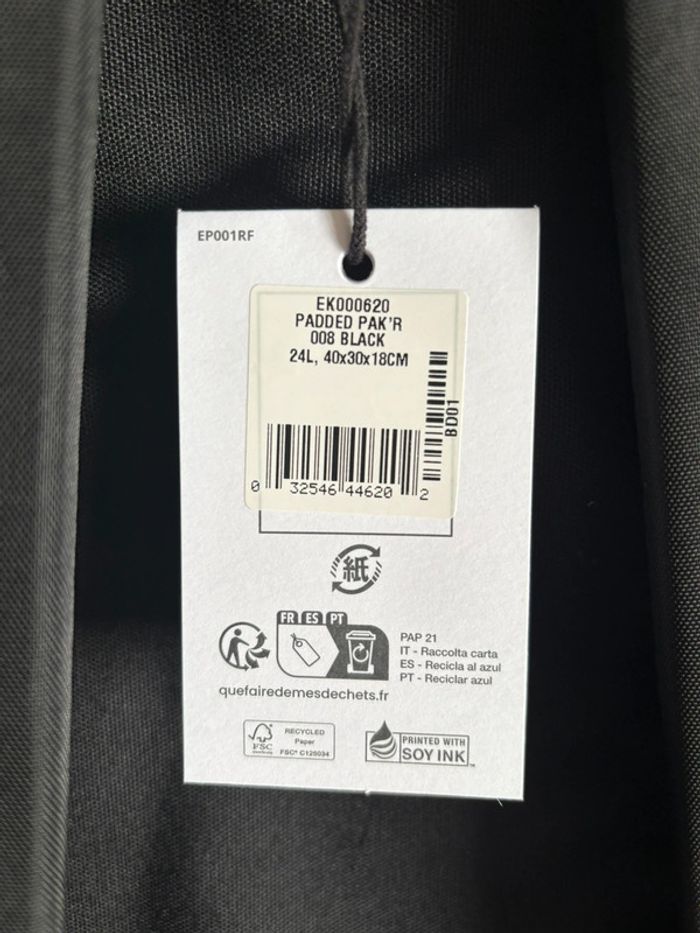 Sac à dos Eastpak noir 24L – Neuf jamais utilisé - photo numéro 6