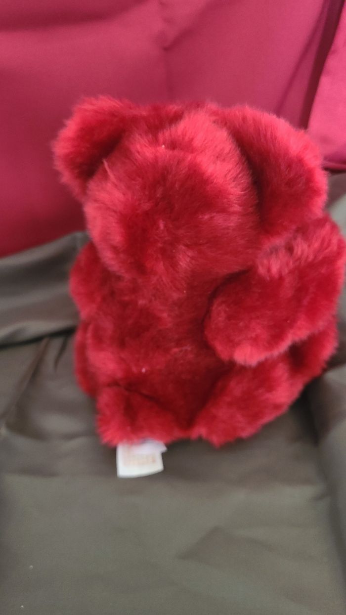 Ours en peluche vintage DanDee en velours rouge avec cœur - photo numéro 3