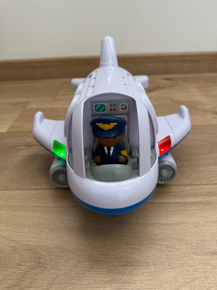 Avion et personnages oxybul - photo numéro 3