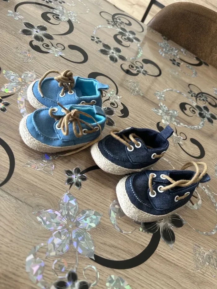 Lot de deux paires de chaussures - photo numéro 2