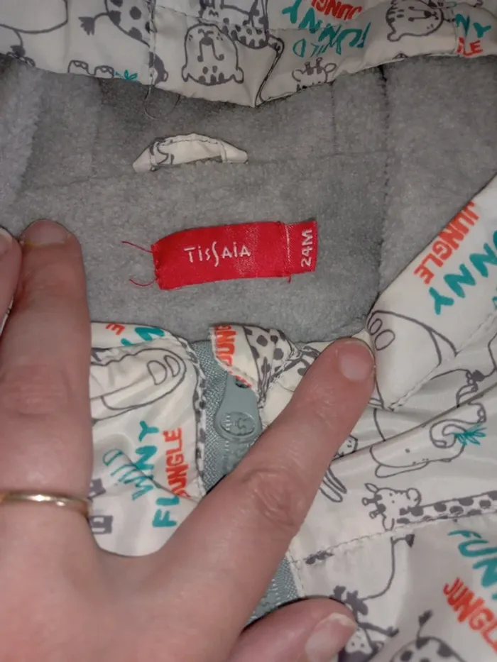 Veste fine coupe vent 24mois - photo numéro 4