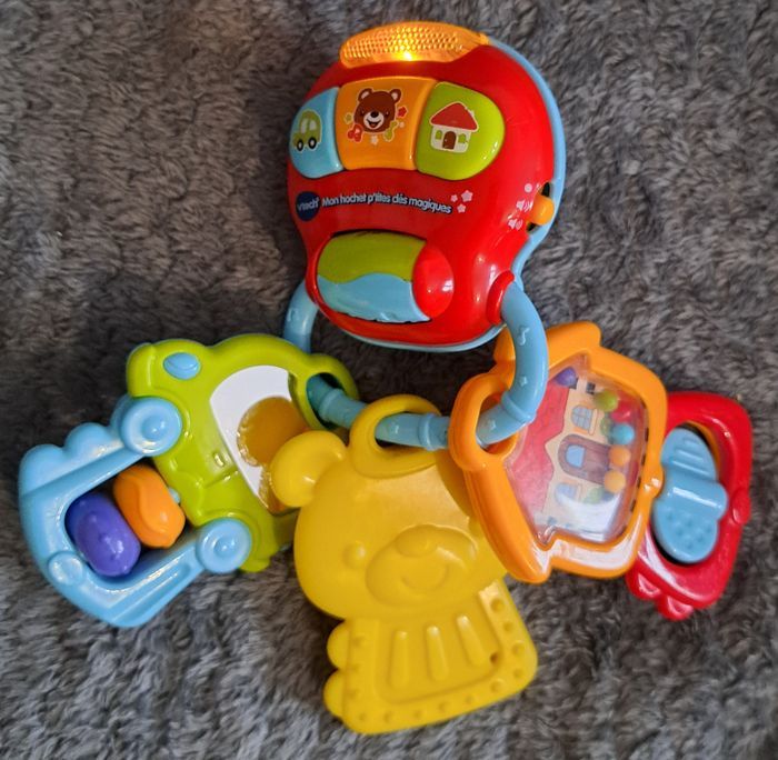 Hochet sonore et lumineux Mon Hochet P'tites Clés Magiques Vtech - photo numéro 1