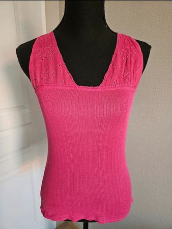 NEUF Top sans manche Chattawak fuschia taille 36
