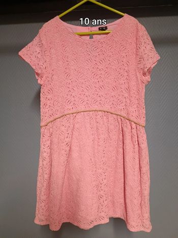 Robe rose effet dentelle 10 ans