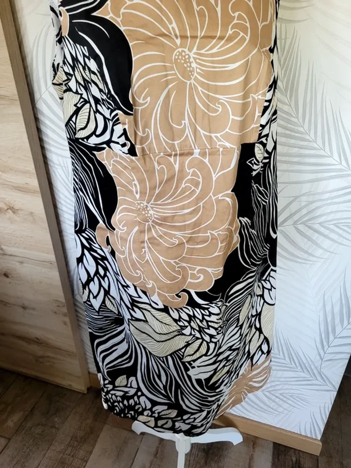 Superbe robe femme taille 46 bon prix - photo numéro 5