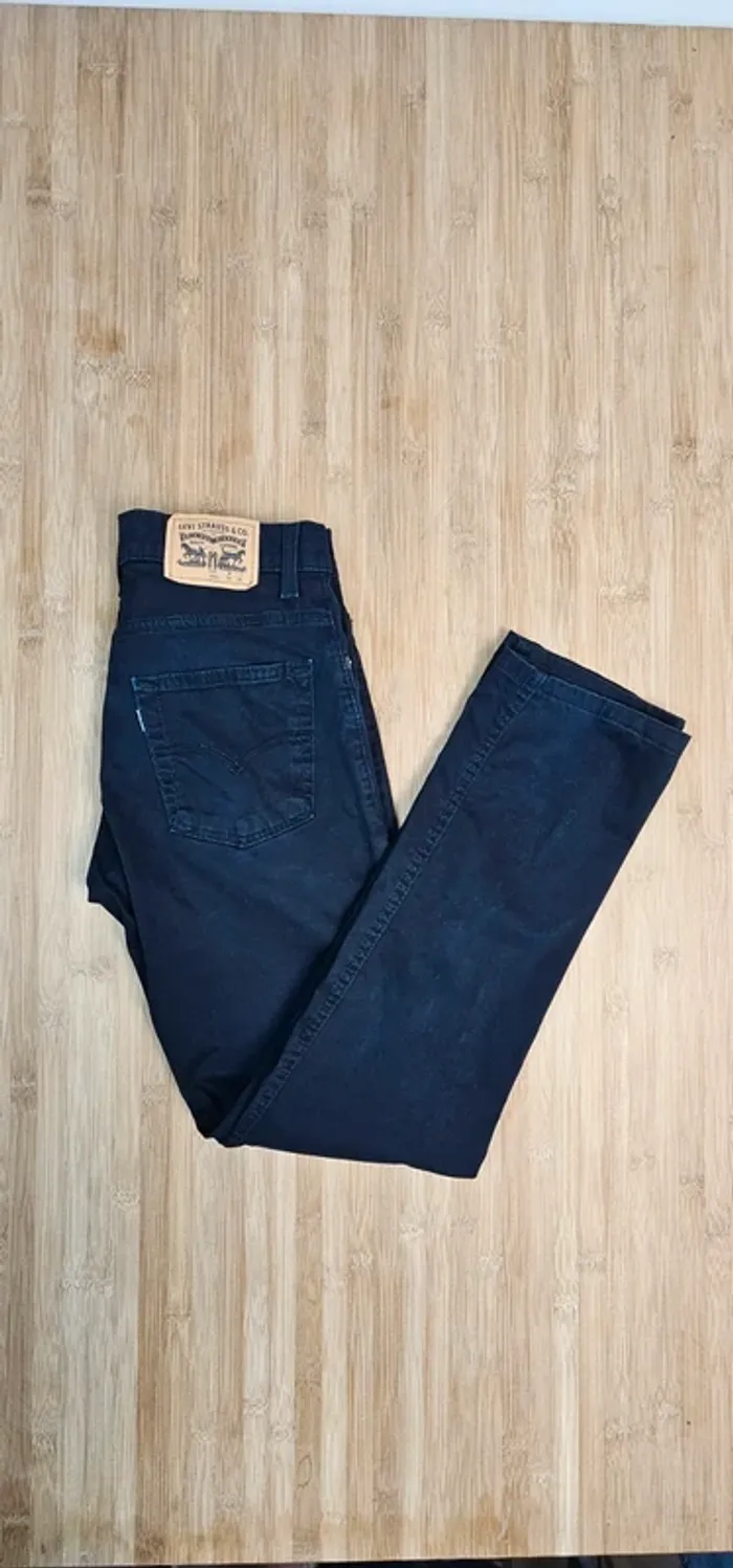 Levi's 511 slim T36/38 W28 L28 + 1 patch offer