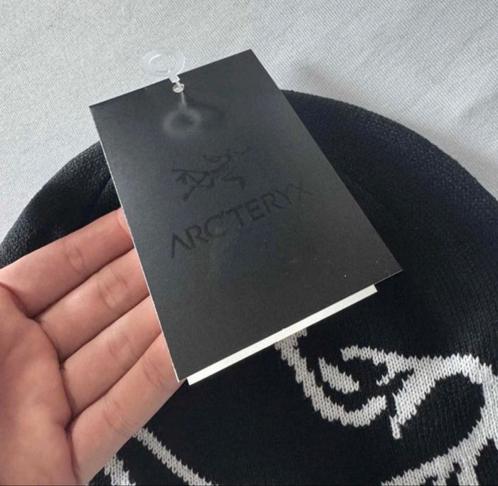 Bonnet Arc’teryx blanc et noir - photo numéro 5