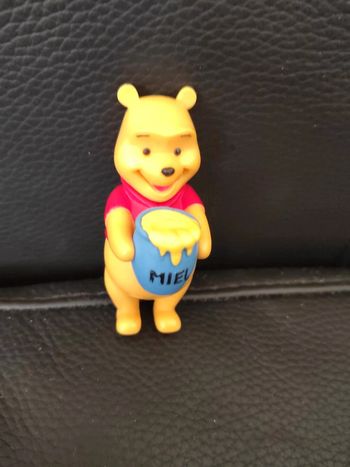 Figurine winnie l'ourson