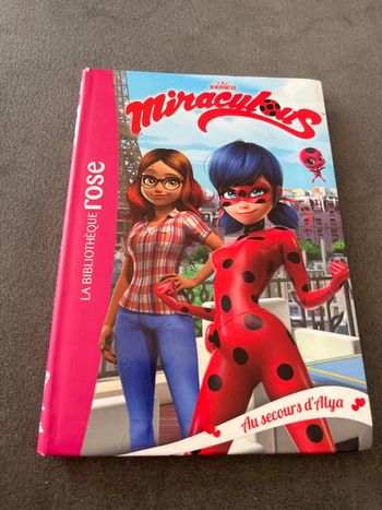 Livre bibliothèque rose miraculous tome 3