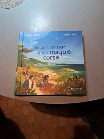 Livre un anniversaire dans le maquis corse