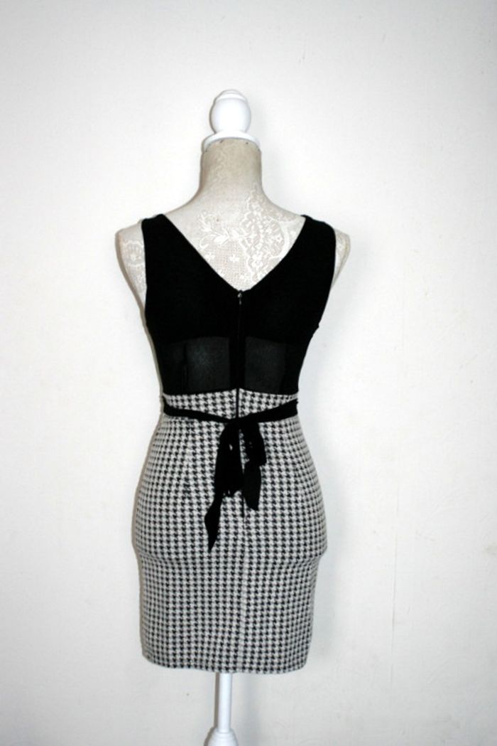 Robe moulante taille S - photo numéro 3