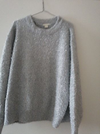 Pull gris et argenté pour les fête